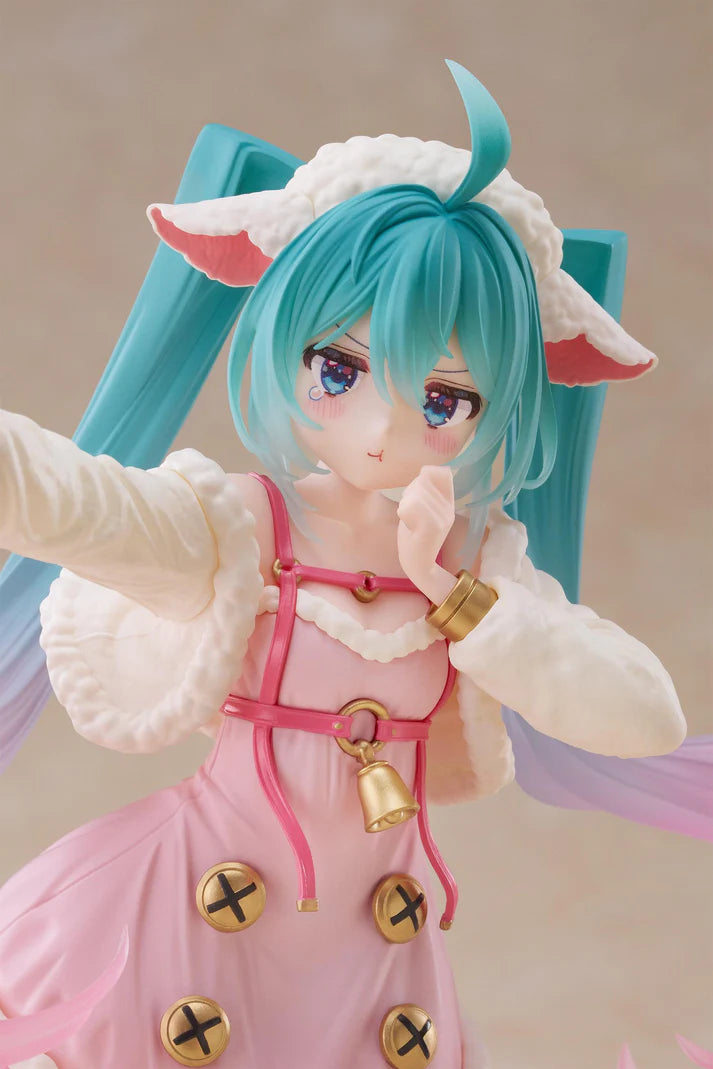 Hatsune Miku (Seven Little Goats) Wonderland Figure