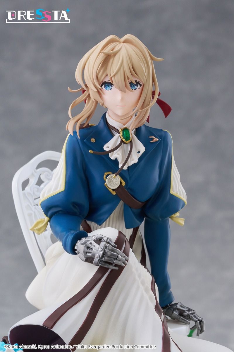 Violet Evergarden DRESSTA Statue Figure